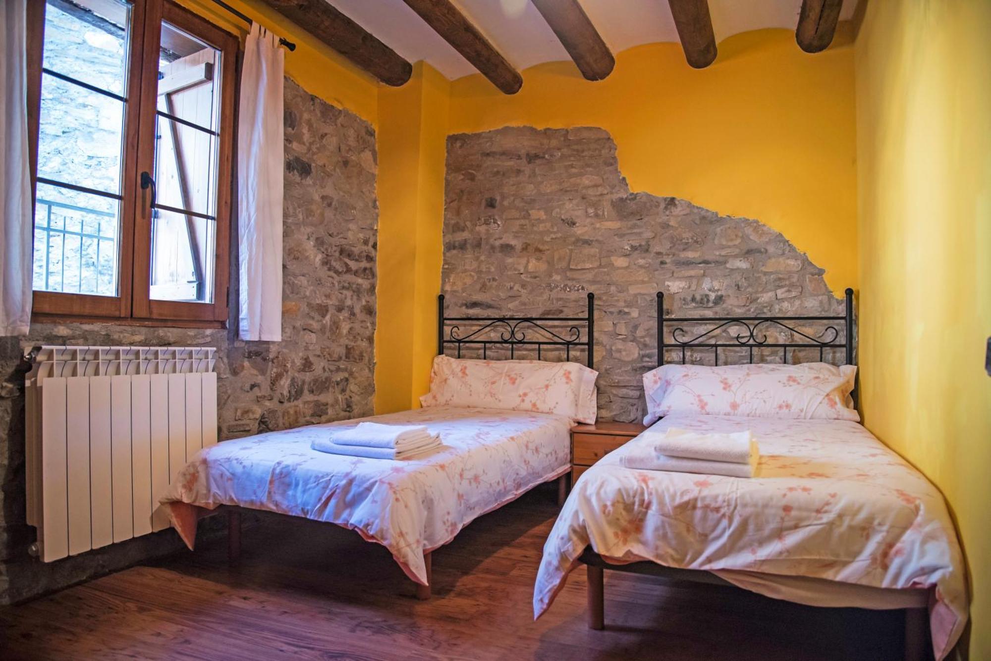 Casa Pirinea Ordesa Vendégház Belsierre Kültér fotó